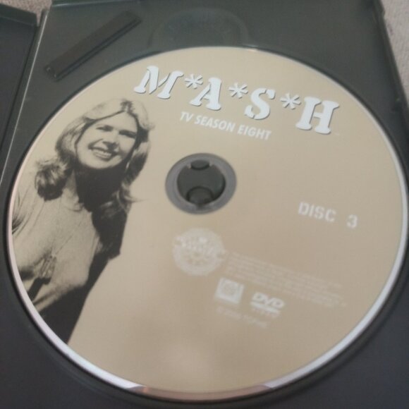 MASH SEASON EIGHT COLLECTORS EDITION 3 DVD SET - Picture 4 of 5